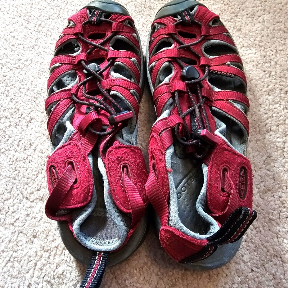 KEEN water sandal hikers
